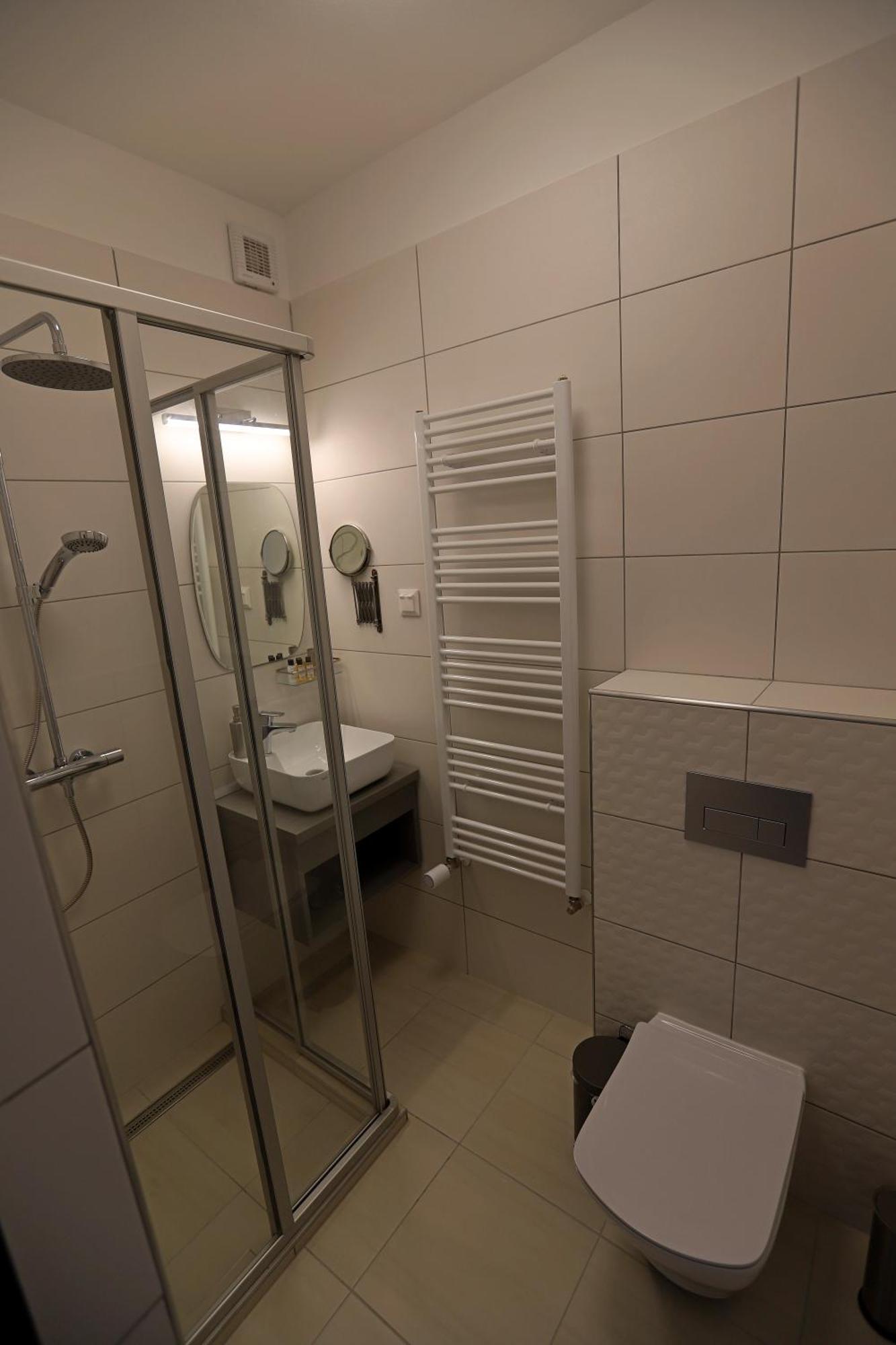 Natali Apartmanhaz Eger Exterior photo