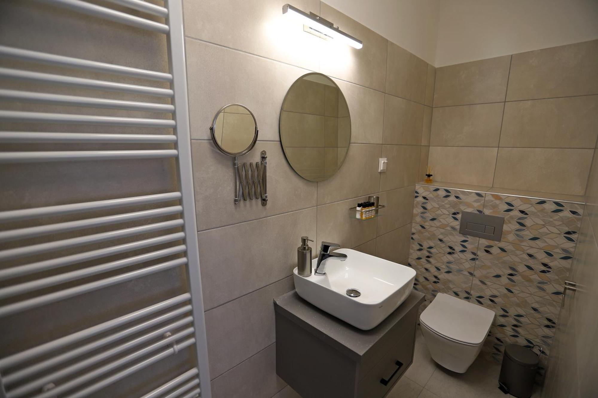 Natali Apartmanhaz Eger Exterior photo