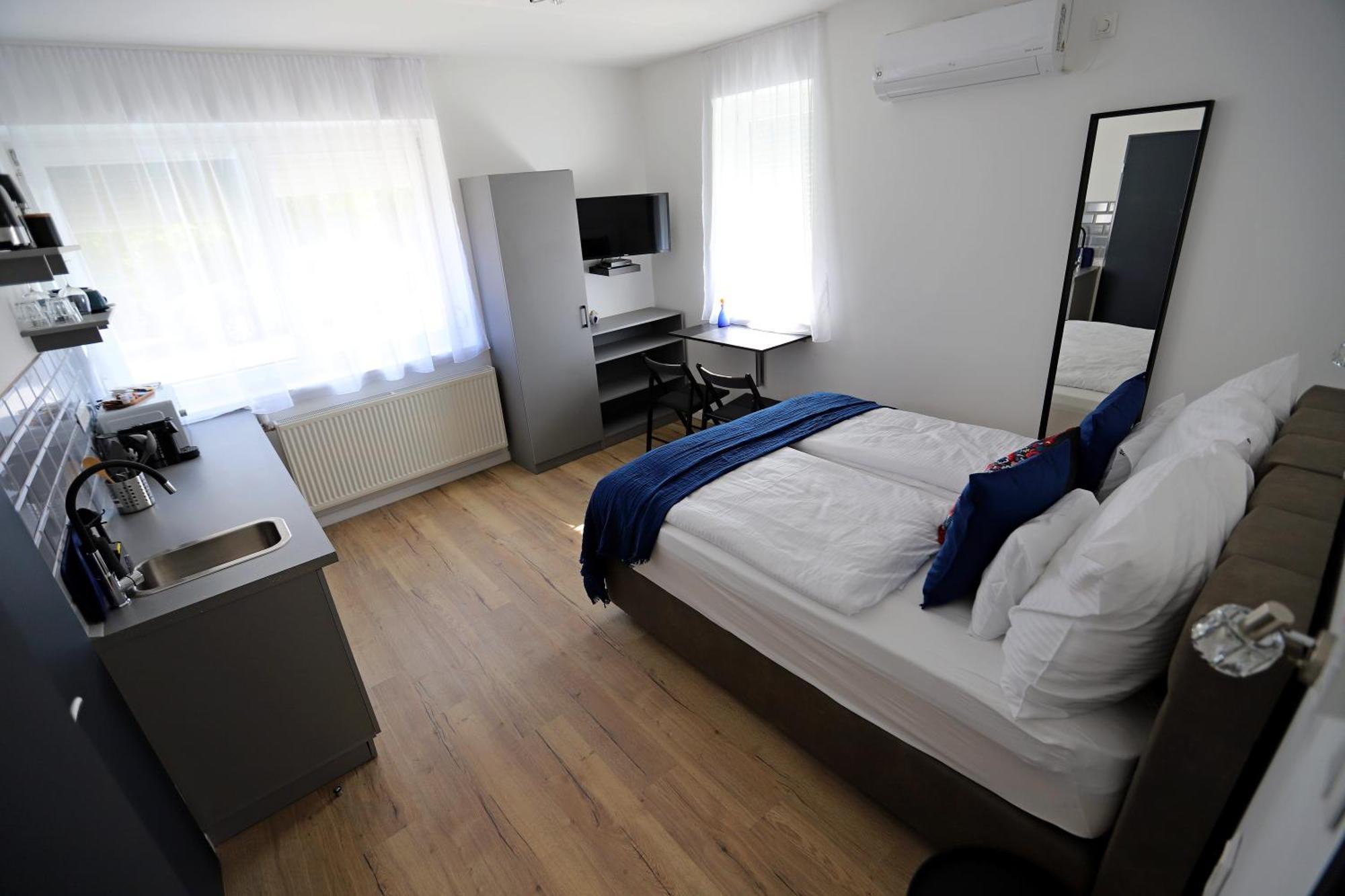 Natali Apartmanhaz Eger Exterior photo